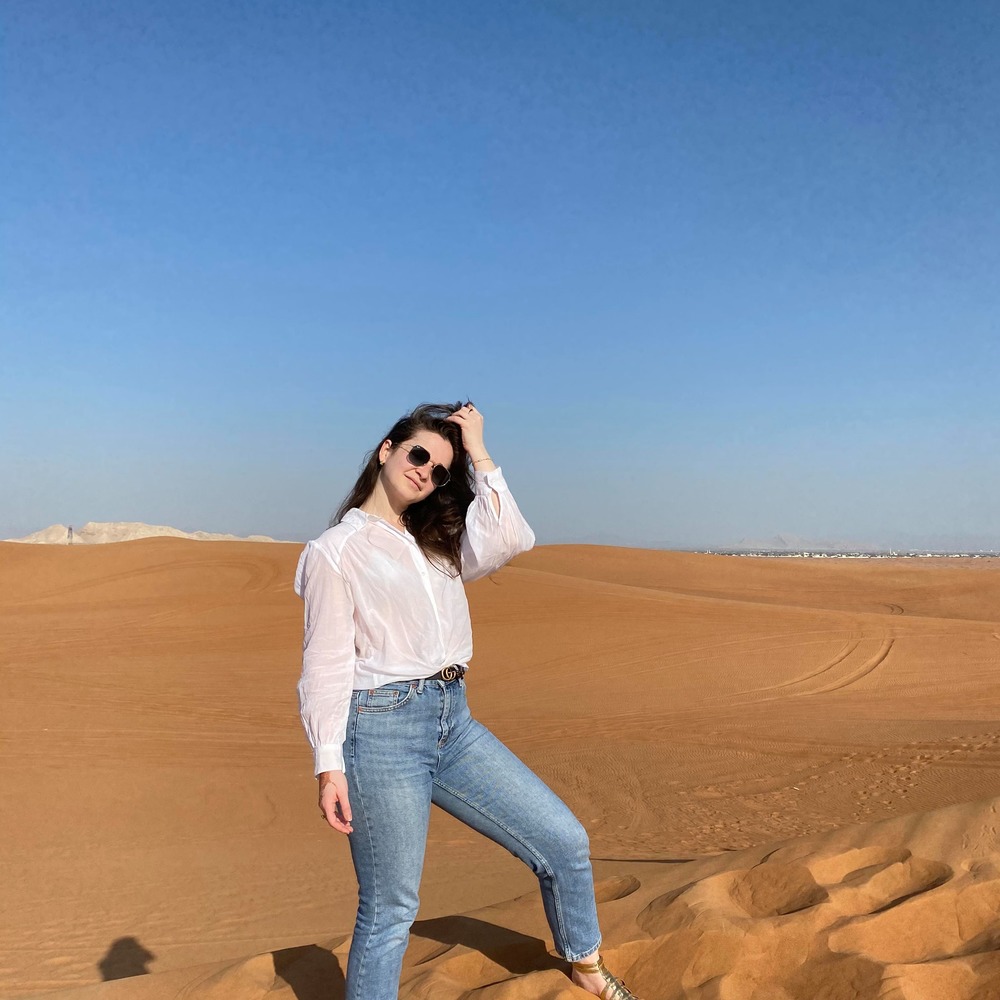 Meet your Posher, Ava